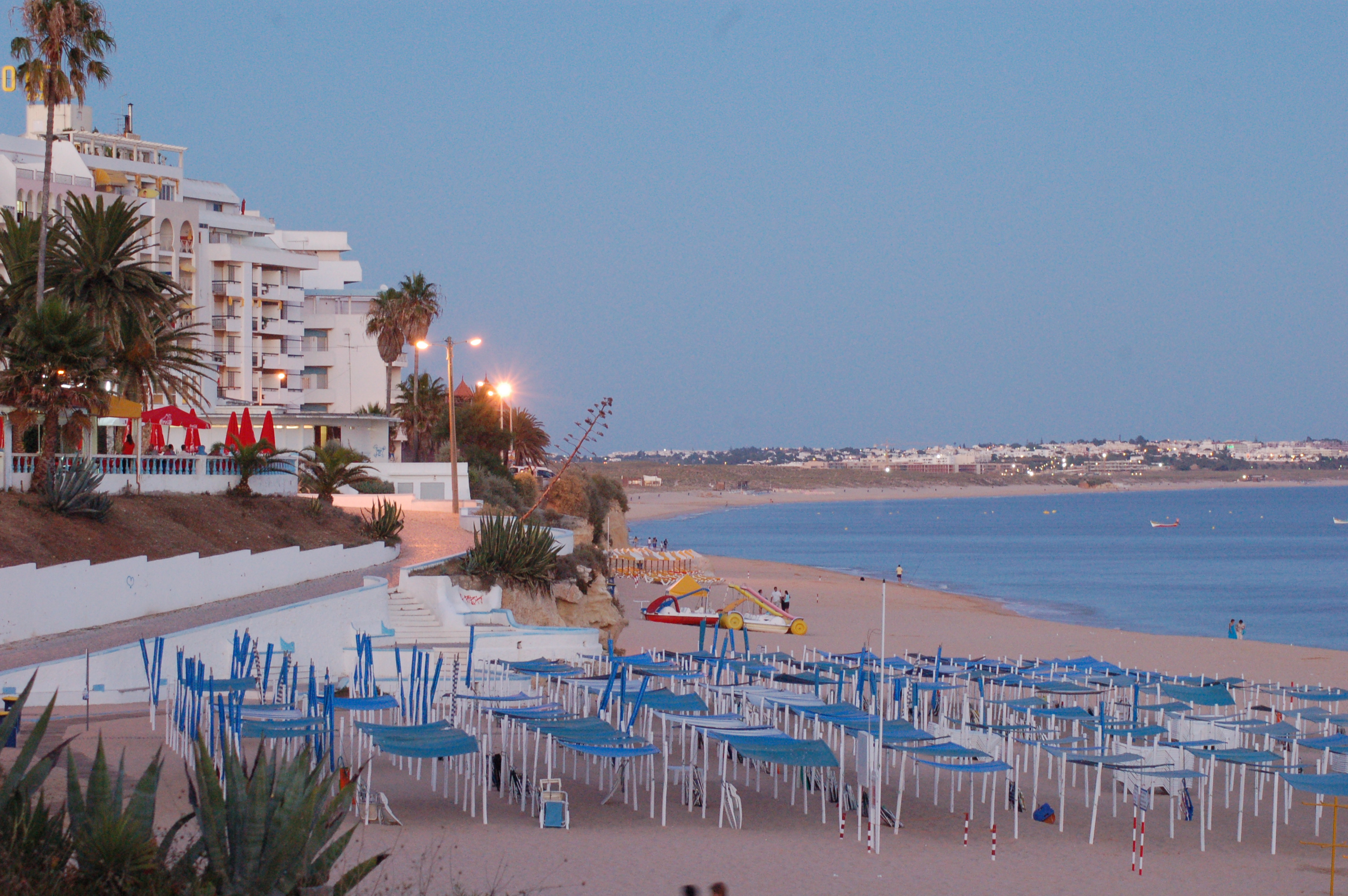 Armação de Pêra beachfront hotels and apartments