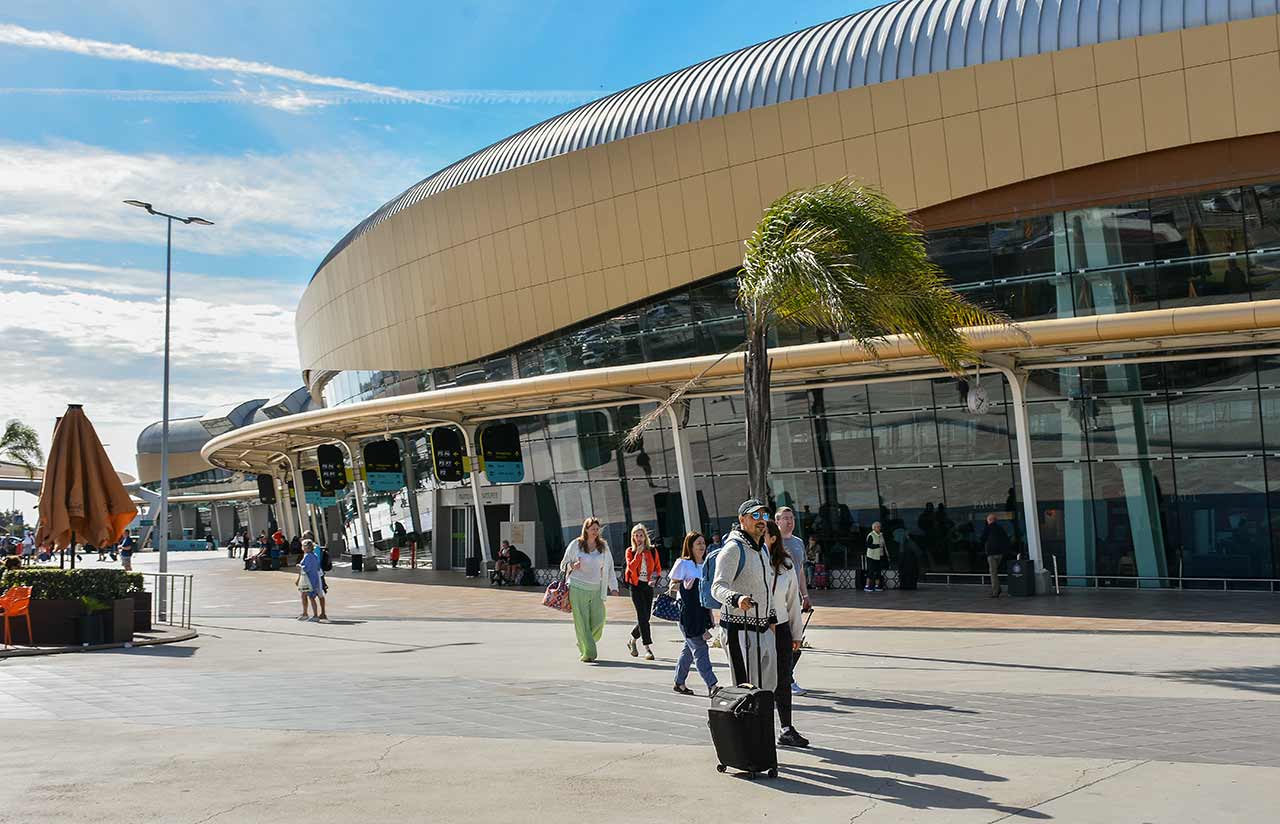 Private Faro Airport transfer fleet and regional routes spanning the entire Algarve